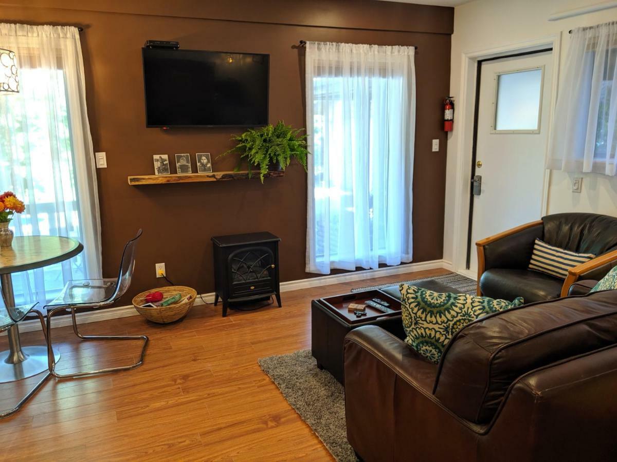 Oceanspray Hideaway Apartment North Saanich Exterior foto